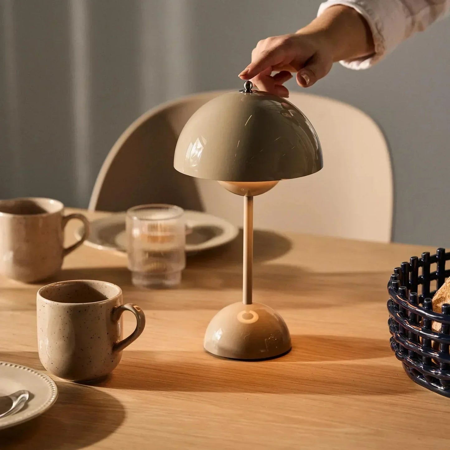 Lampă de Birou Amsterdam cu Design Modern