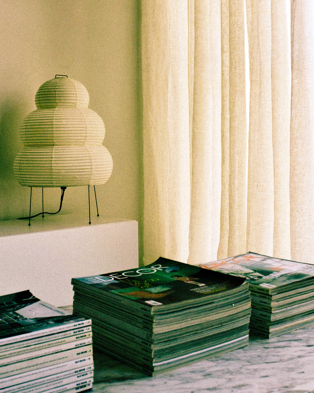 Lumină de podea din hârtie washi Iga